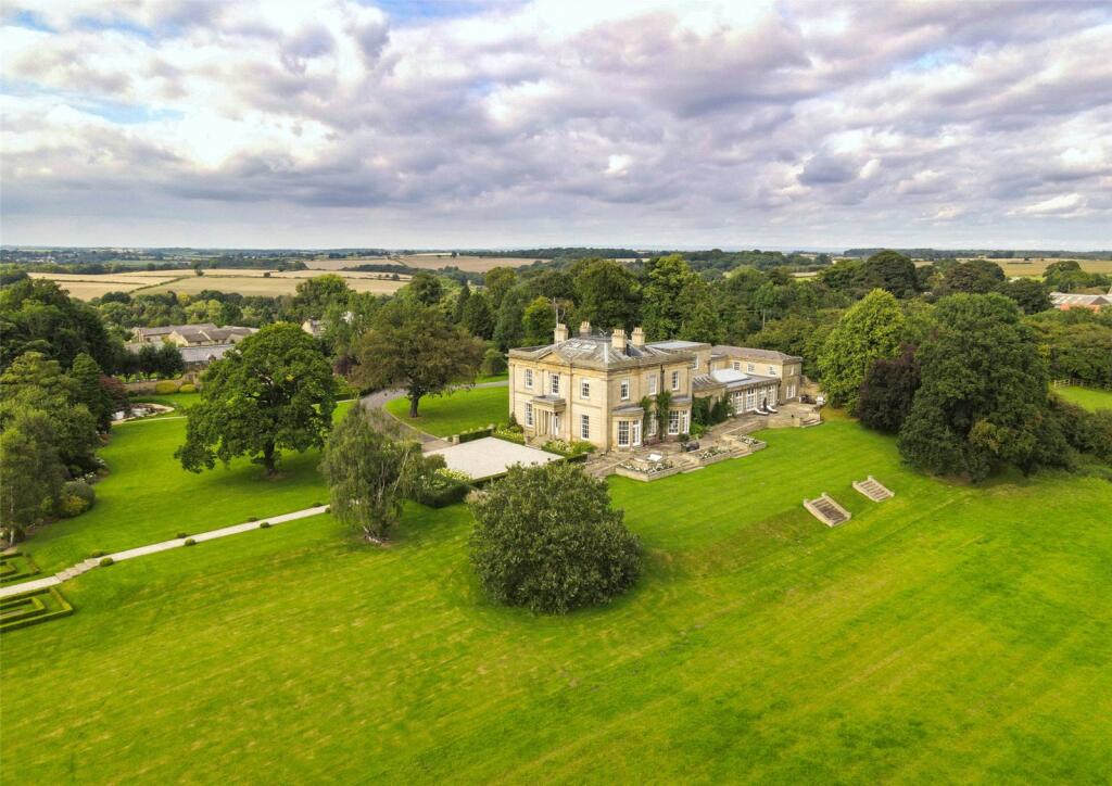 8 Bedroom Detached Manor